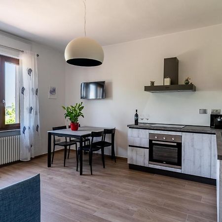 Agriturismo Tenuta La Meridiana 몬테그로소 다스티 외부 사진