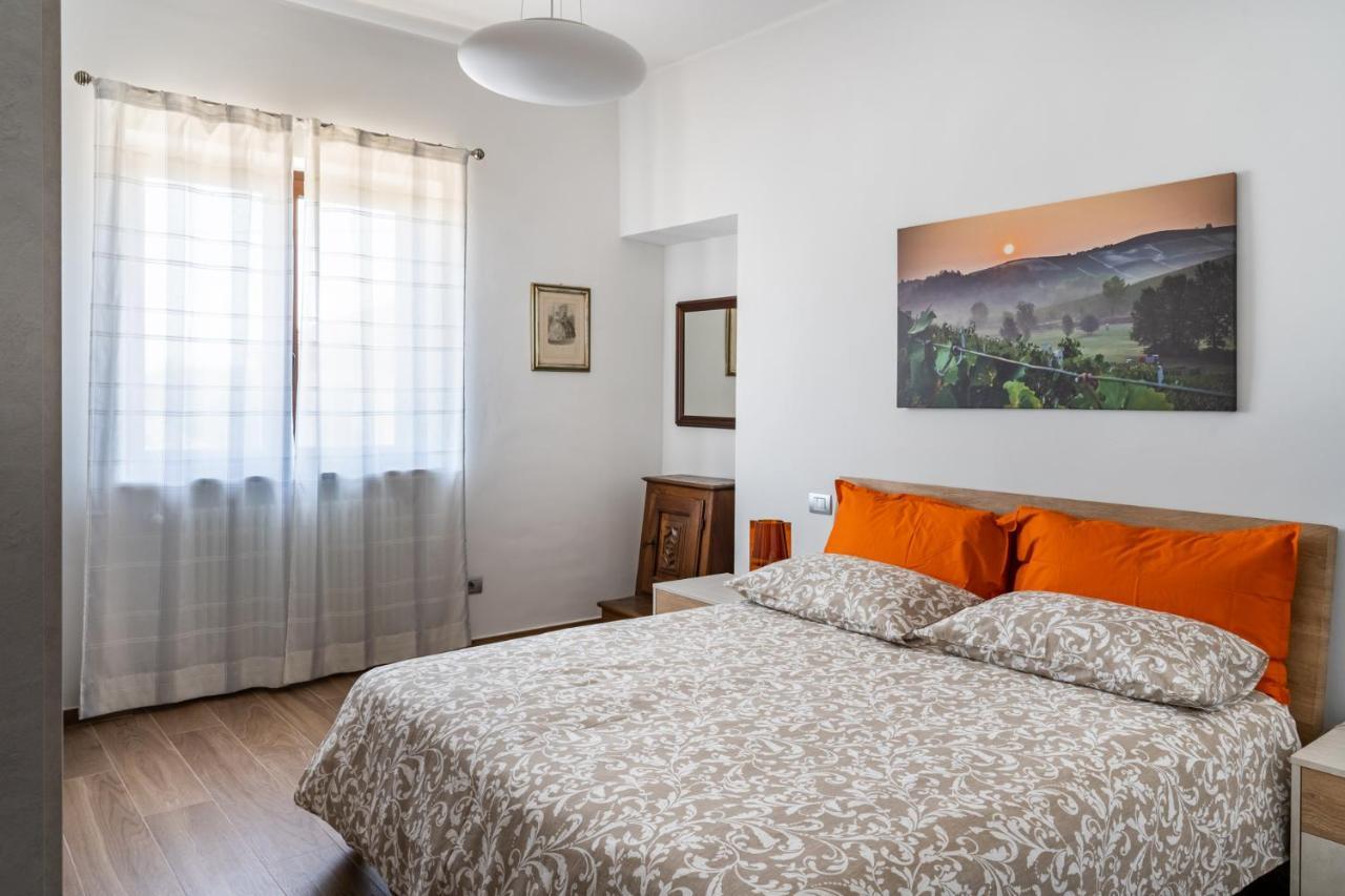 Agriturismo Tenuta La Meridiana 몬테그로소 다스티 외부 사진